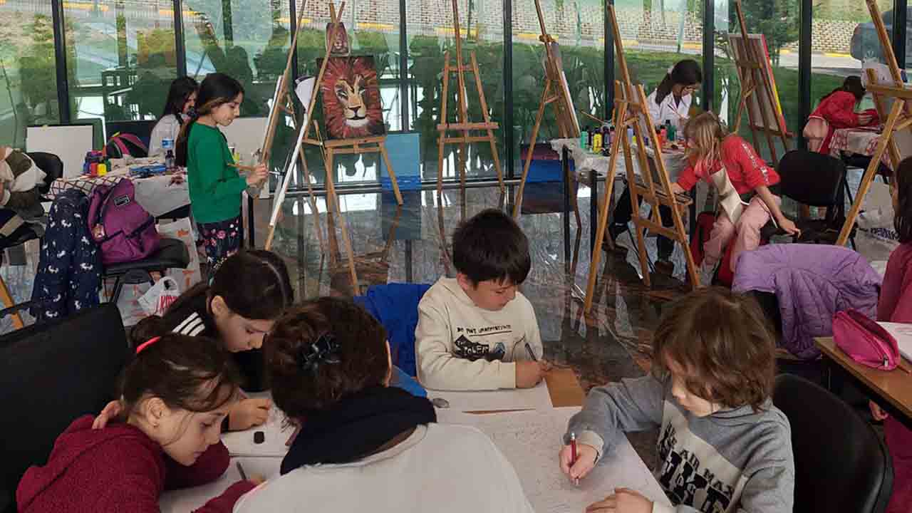 Gençler ve çocukların sergi heyecanı Ayçiçeği Bisiklet Vadisi’nde yaşanacak — haber görseli