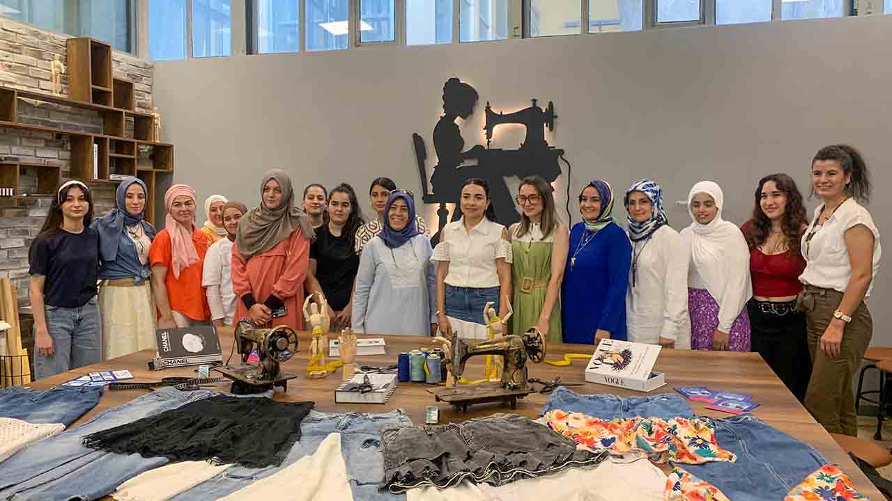 SUBÜ’lü akademisyenden Sürdürülebilir moda odaklı koleksiyon ve atölye — haber görseli