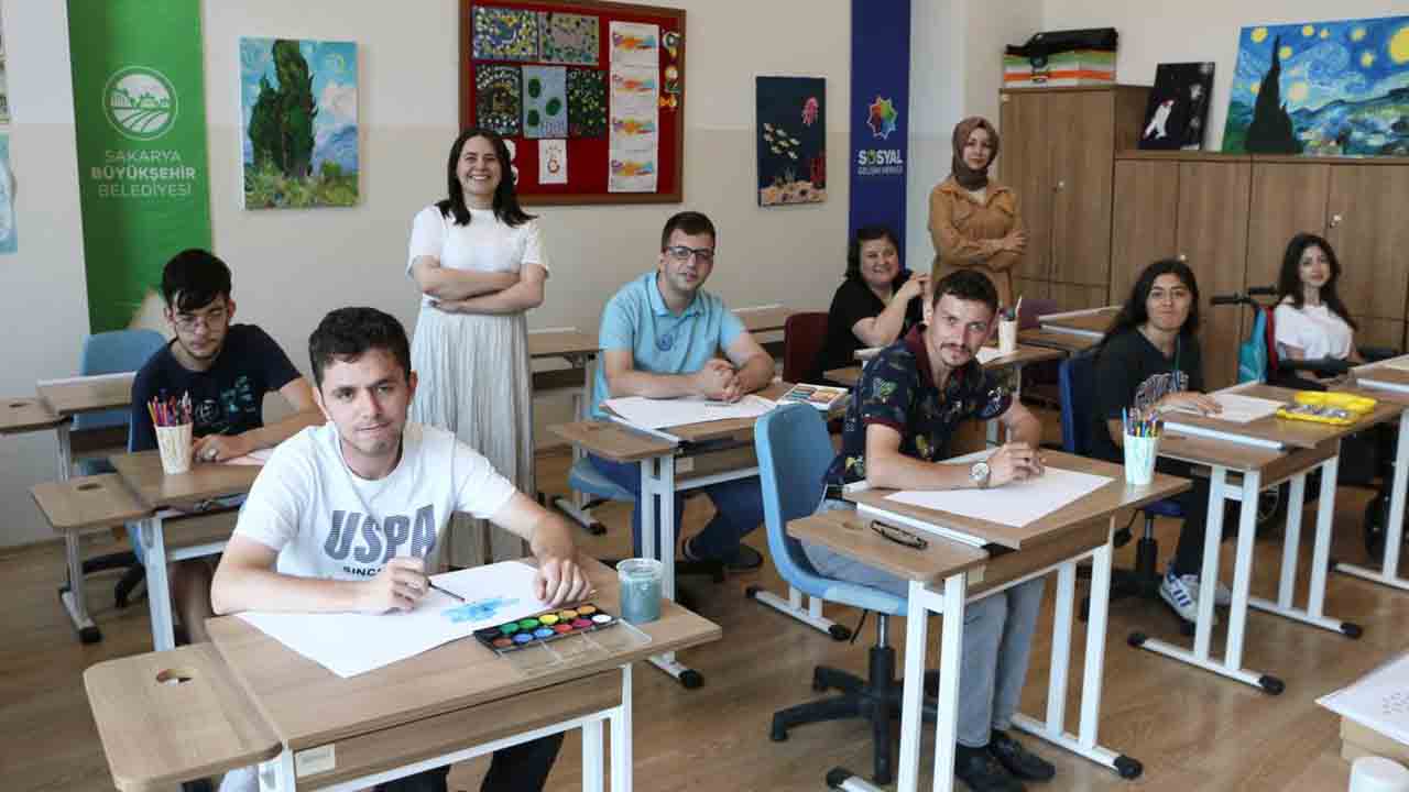 Büyükşehir bu kursta engelleri sevgiyle aşıyor: SGM yüzlerde tebessüm — haber görseli