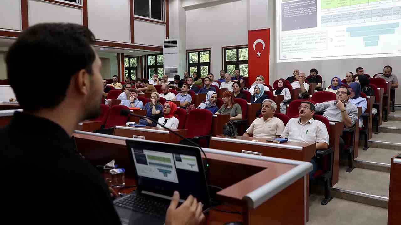 Büyükşehir çalışanlarına ‘akıllı şehir’ eğitimi — haber görseli