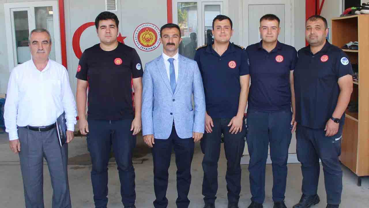 Taraklı Kaymakamı Burak Serttaş'tan İtfaiye Amirliğine ziyaret — haber görseli