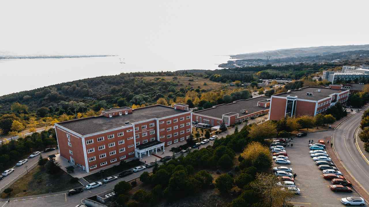 SUBÜ 53 akademik personel alacak — haber görseli