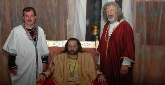 40  Yıldır Görmediği Arkadaşını  Film Setinde aynı filmde oynarken Gördü — haber görseli