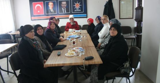 Ak Kadınlar Kışa Hazırlanıyor — haber görseli