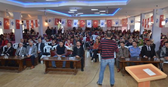 Anadolu Gençlik Derneği’nden konferans — haber görseli