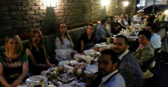 Bayan kuaförleri İftar’da buluştu — haber görseli
