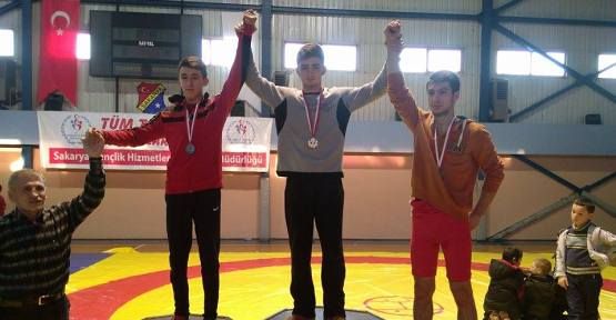 Güreşçiler Sakarya’yı susturdu — haber görseli