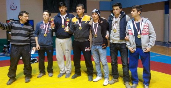 Güreşte Kocaali Farkı — haber görseli