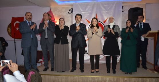 İslam: Bizi terörist diye dinlemişler — haber görseli