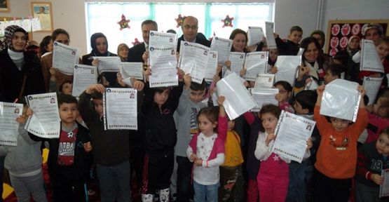 Miniklere kaymakam sürprizi — haber görseli