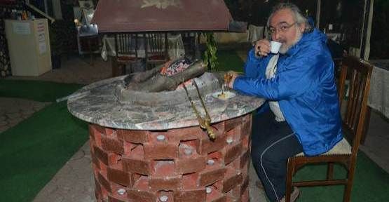 Ünlü Yazar’ın  Közde Kahve Keyfi — haber görseli